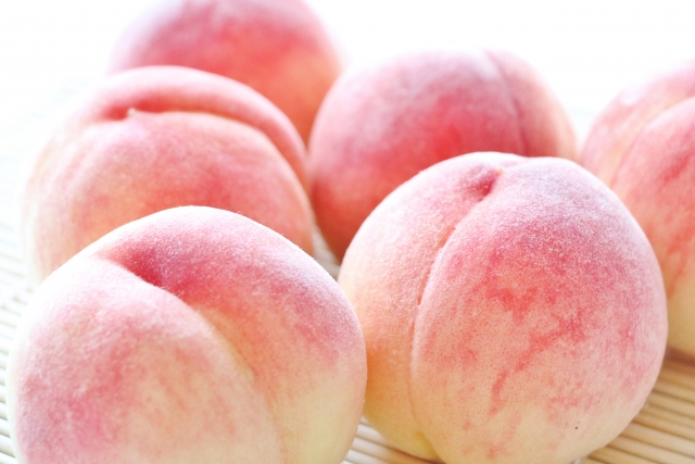 離乳食で桃はいつから そのまま与えていい 冷凍保存法やレシピも 赤ちゃんのための手作り離乳食